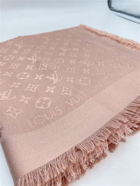 lavare a secco foulard louis vuitton|scialle Louis Vuitton donna.